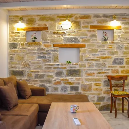 Klaidis House 2 Floor Apartment